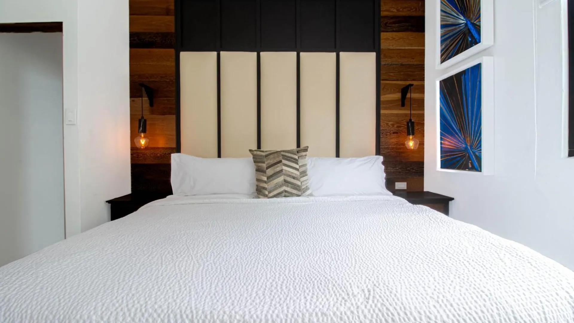 סן חואן Villa Azure Ocean Park'S Seaside Luxe Retreat  סן חואן