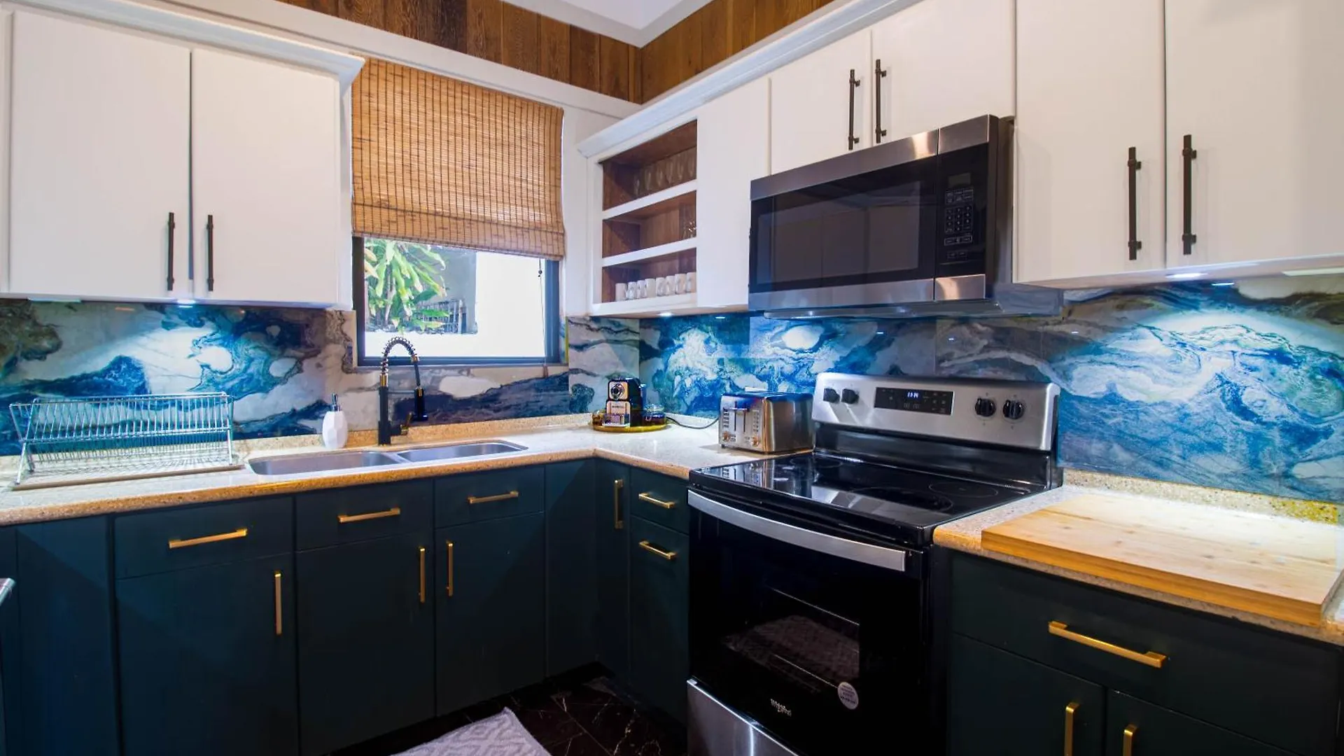 סן חואן Villa Azure Ocean Park'S Seaside Luxe Retreat  סן חואן