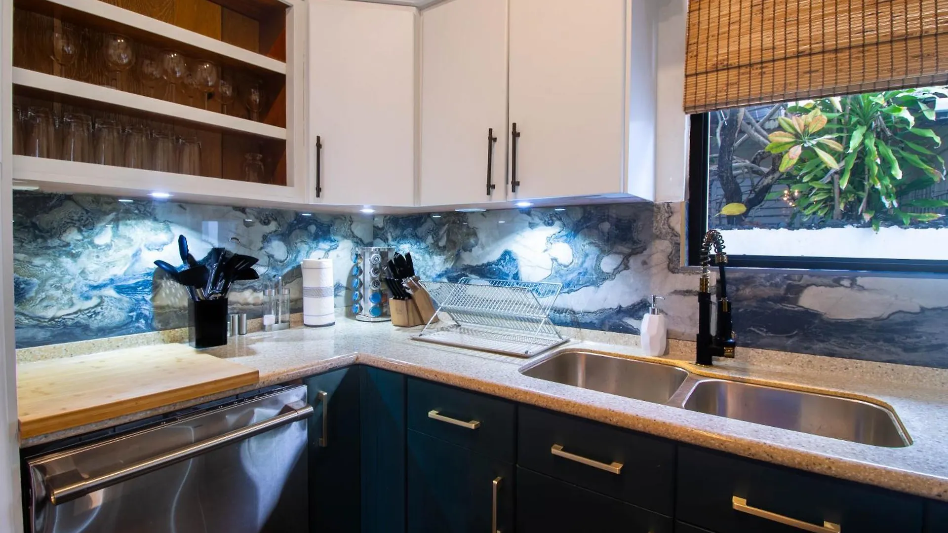 Villa Azure Ocean Park'S Seaside Luxe Retreat San Juan